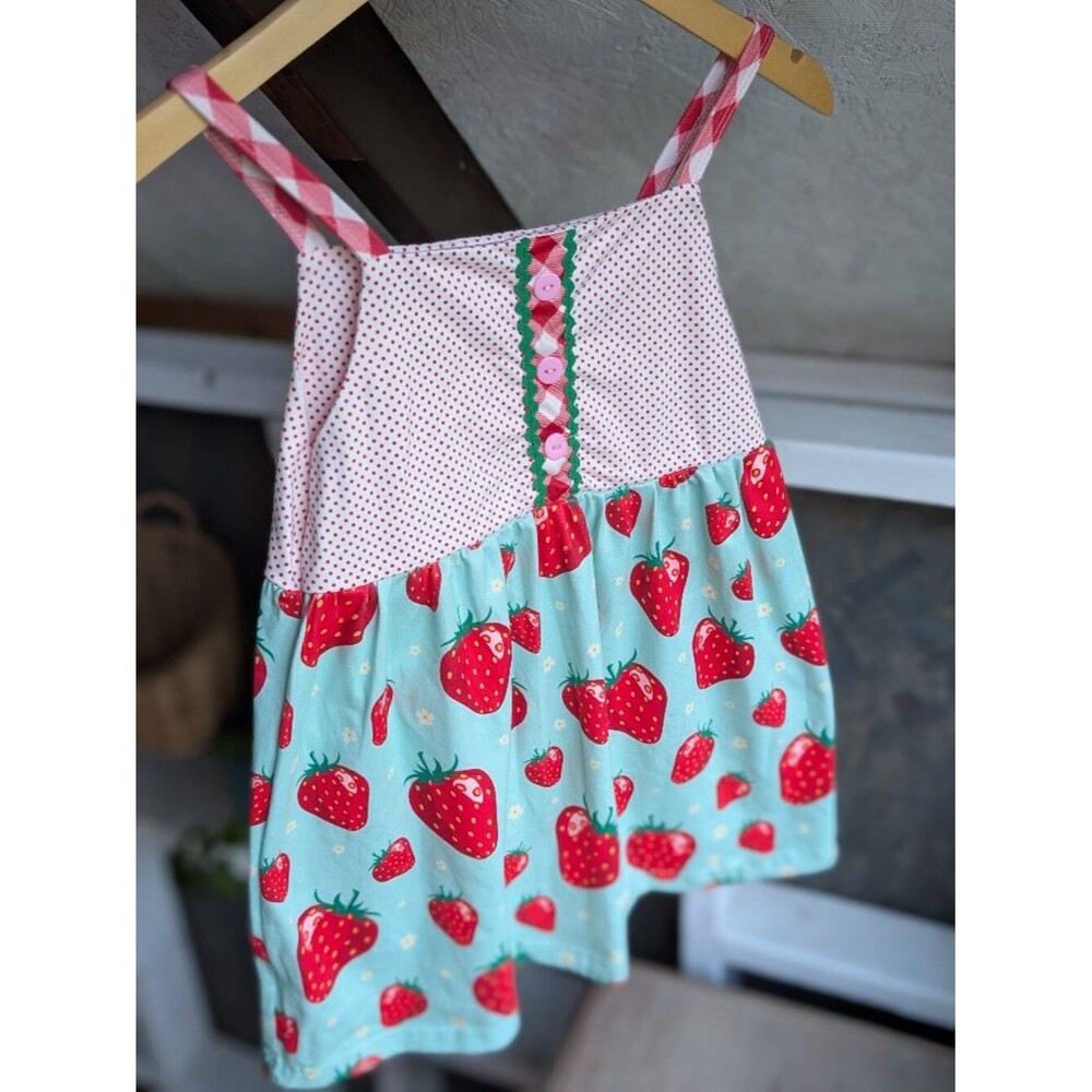 MARIE NICOLE CLOTHING Strawberry Polka Dot Boutique Shorts Set Size 8